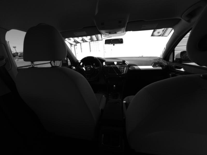 Volkswagen Tiguan S 2018