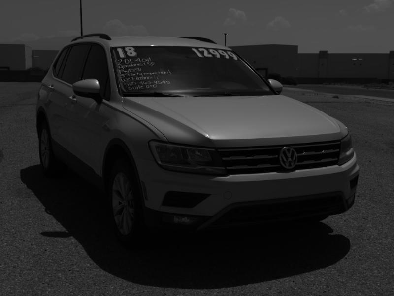 Volkswagen Tiguan S 2018