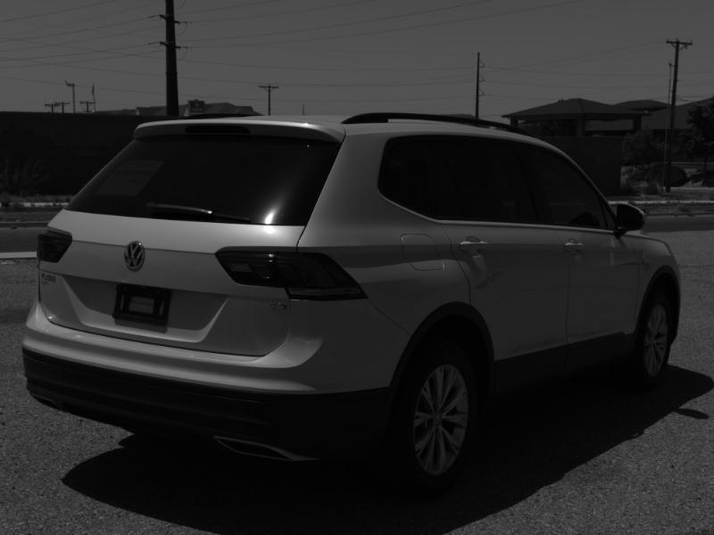 Volkswagen Tiguan S 2018