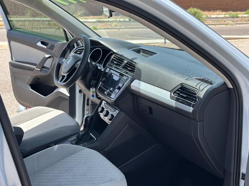 Volkswagen Tiguan S 2018