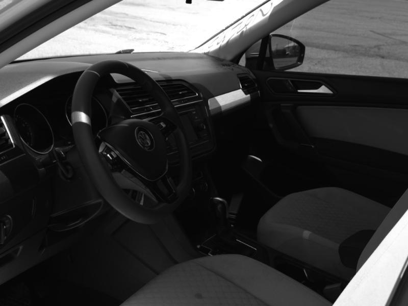 Volkswagen Tiguan S 2018