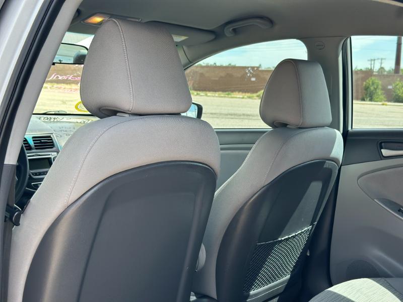 Hyundai Accent SE 4-Door 6A 2017
