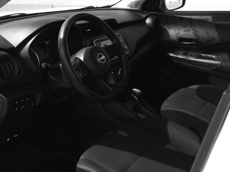 Nissan Kicks  2023