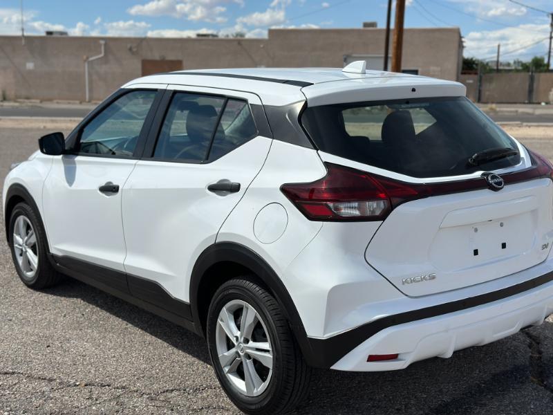 Nissan Kicks  2023