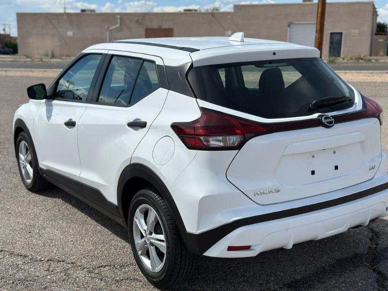 Nissan Kicks  2023