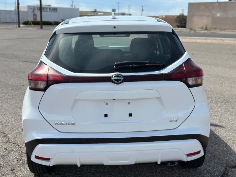 Nissan Kicks  2023