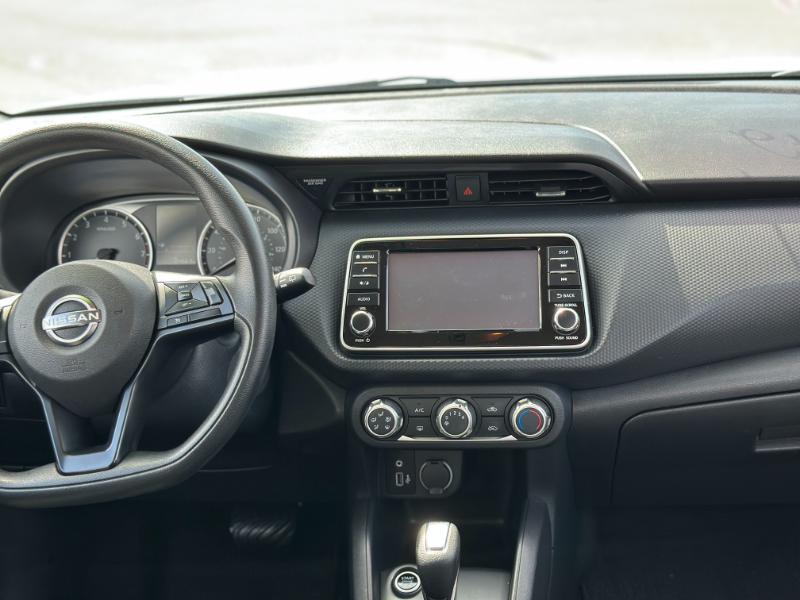 Nissan Kicks  2023