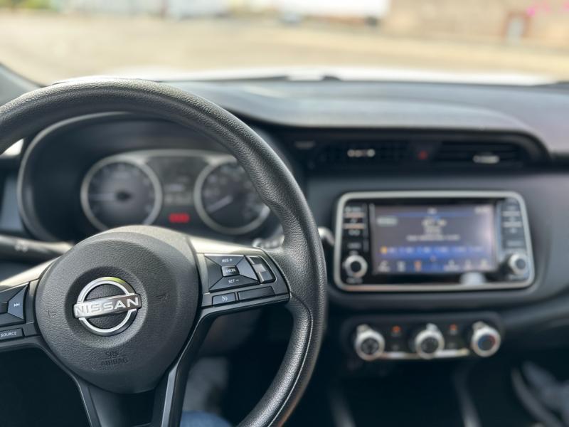 Nissan Kicks  2023