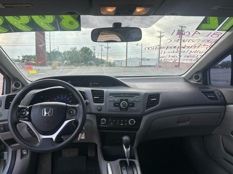 Honda Civic EX Sedan 5-Speed AT 2012