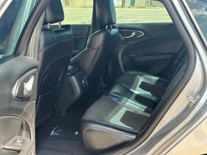 Chrysler 200 S 2015