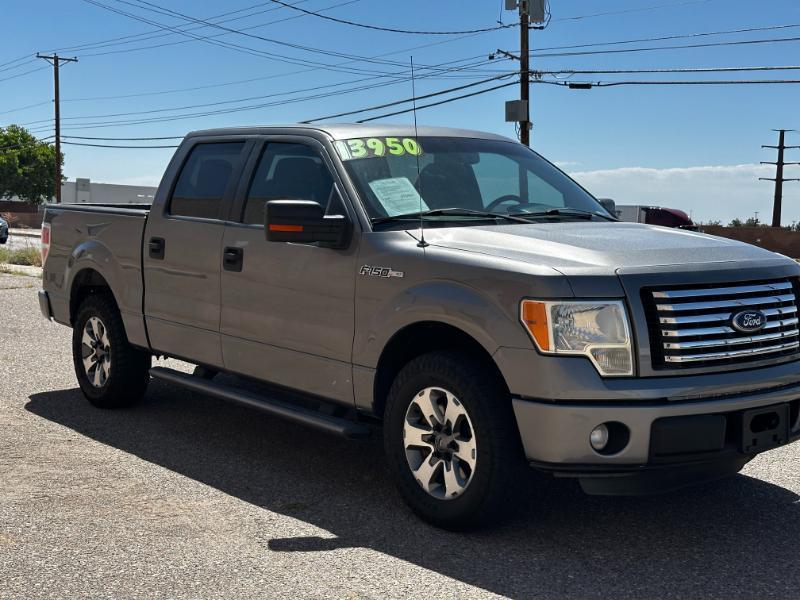 Ford F-150 SuperCrew Crew Cab 139" XLT 2011
