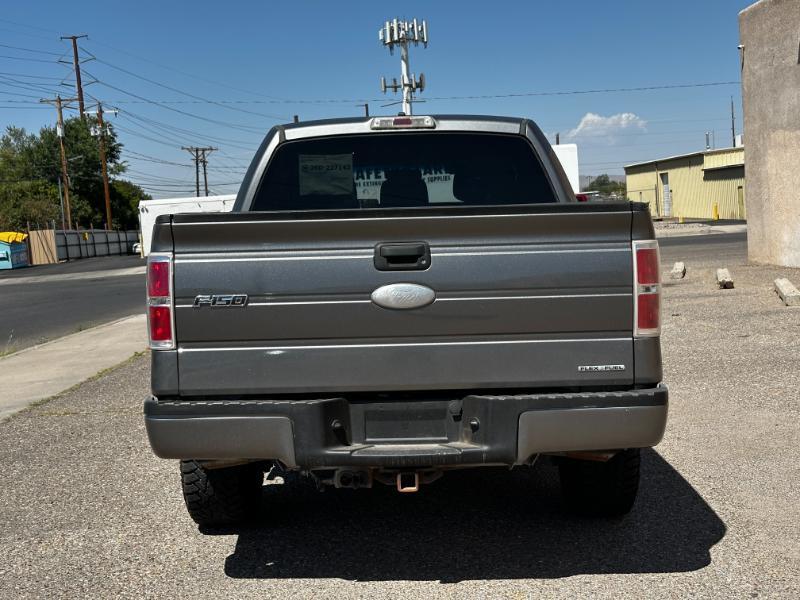 Ford F-150 SuperCrew Crew Cab 139" XLT 2011