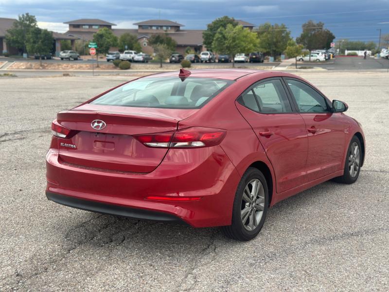 Hyundai Elantra  2017