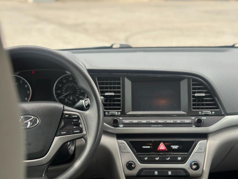 Hyundai Elantra  2017