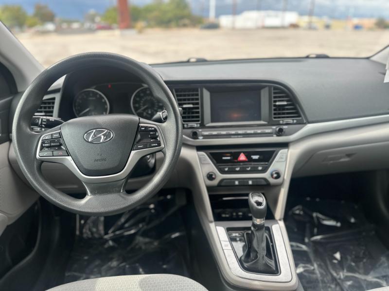 Hyundai Elantra  2017