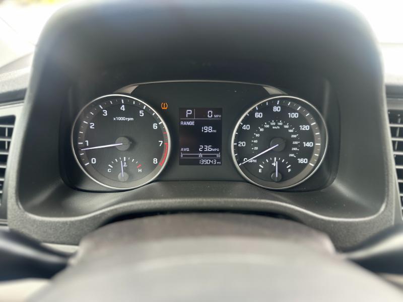 Hyundai Elantra  2017