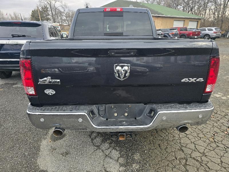 RAM 1500 SLT Crew Cab SWB 4WD 2014