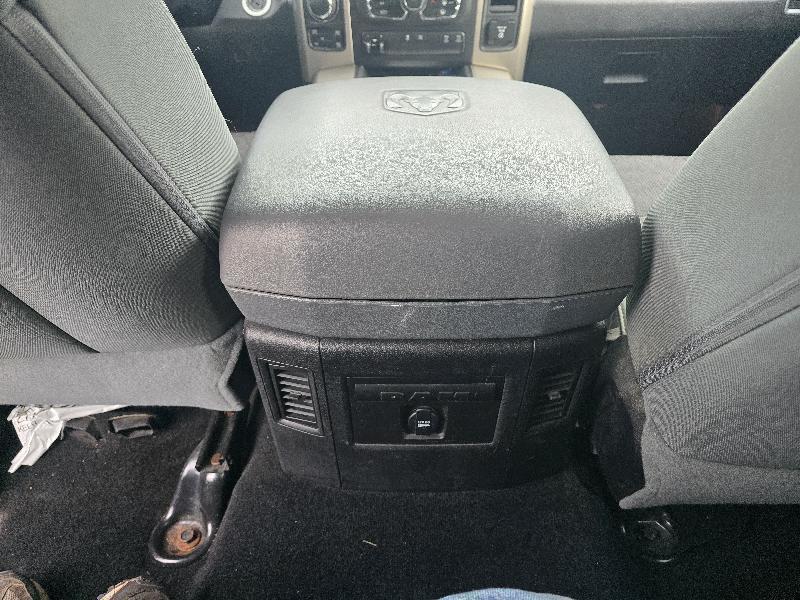 RAM 1500 SLT Crew Cab SWB 4WD 2014