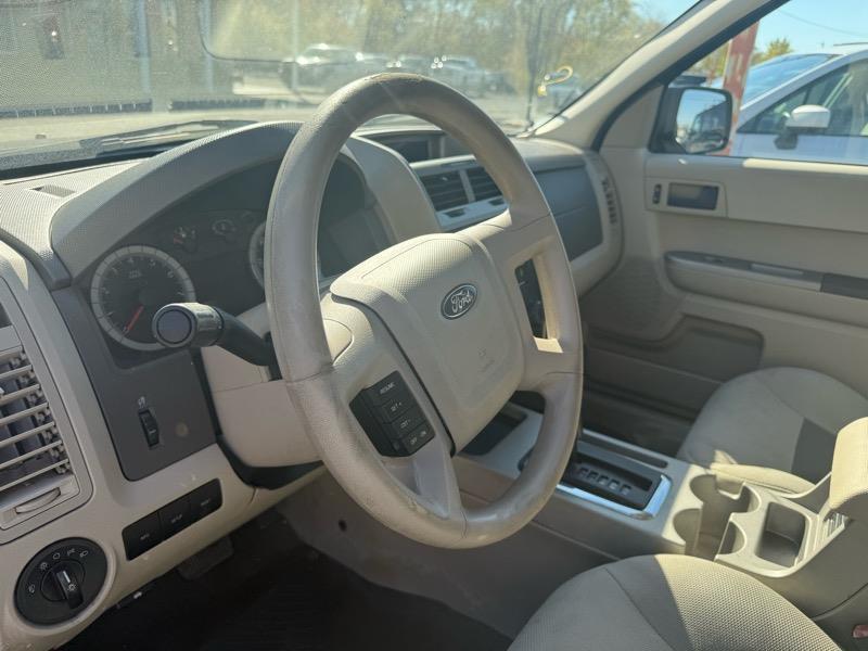 Ford Escape XLT 2WD V6 2008