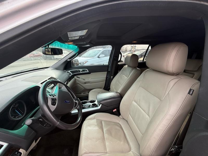 Ford Explorer Limited FWD 2014