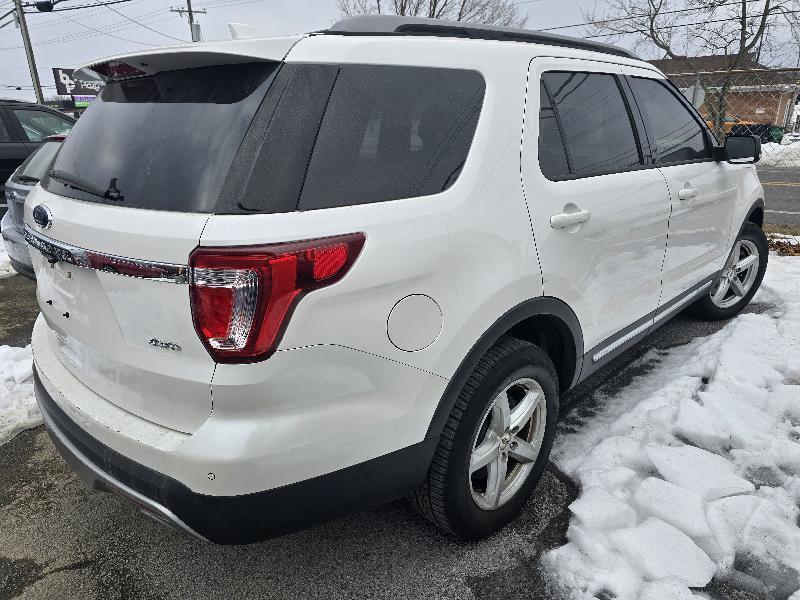 Ford Explorer XLT 4WD 2017