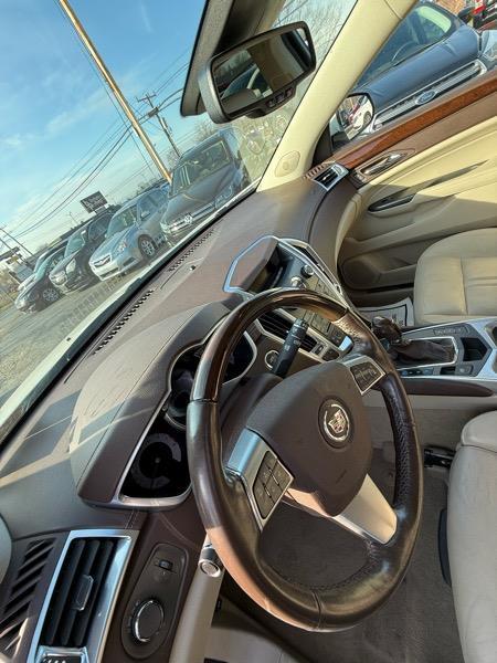 Cadillac SRX Luxury AWD 2012