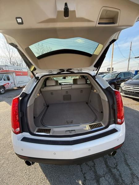 Cadillac SRX Luxury AWD 2012