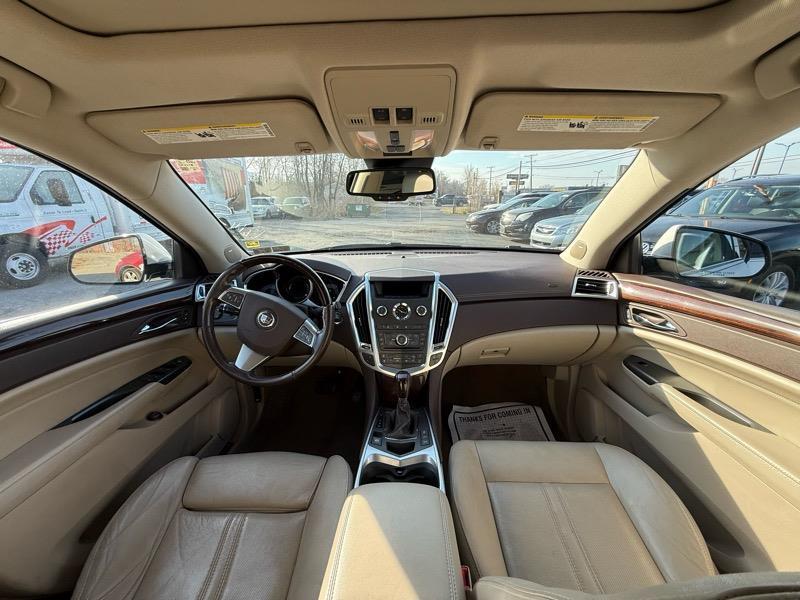 Cadillac SRX Luxury AWD 2012
