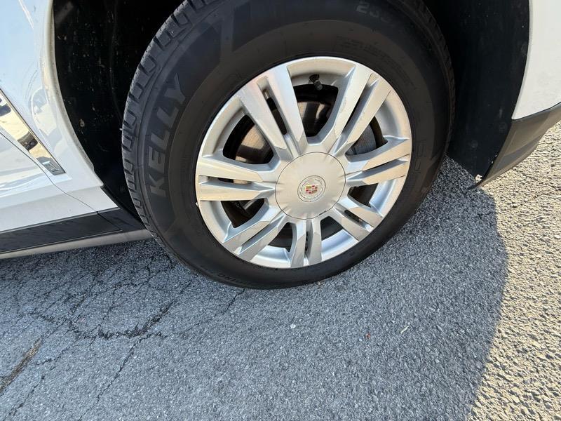 Cadillac SRX Luxury AWD 2012