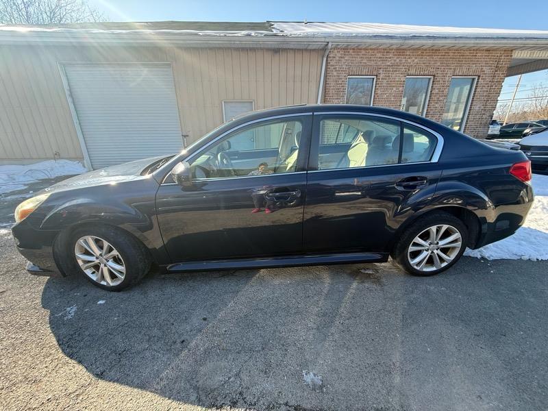 Subaru Legacy 2.5i Premium 2013