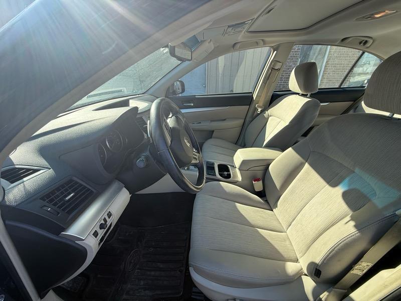 Subaru Legacy 2.5i Premium 2013