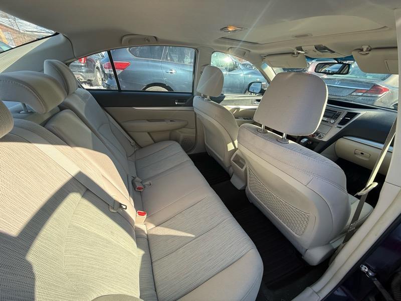 Subaru Legacy 2.5i Premium 2013