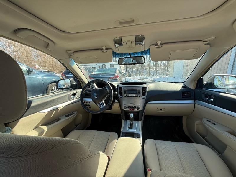 Subaru Legacy 2.5i Premium 2013