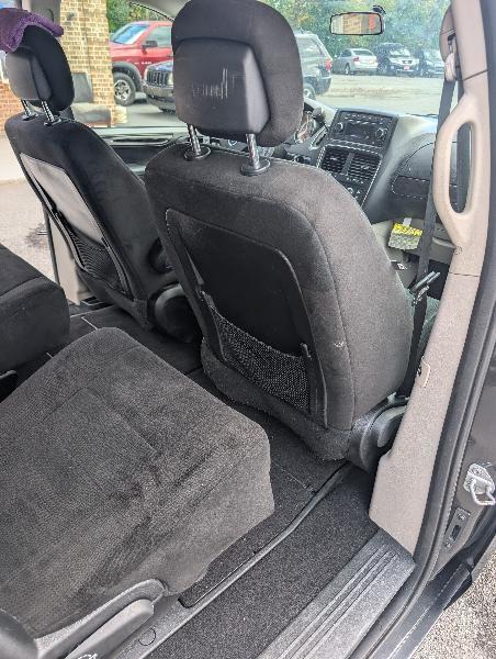 Dodge Grand Caravan SXT 2012