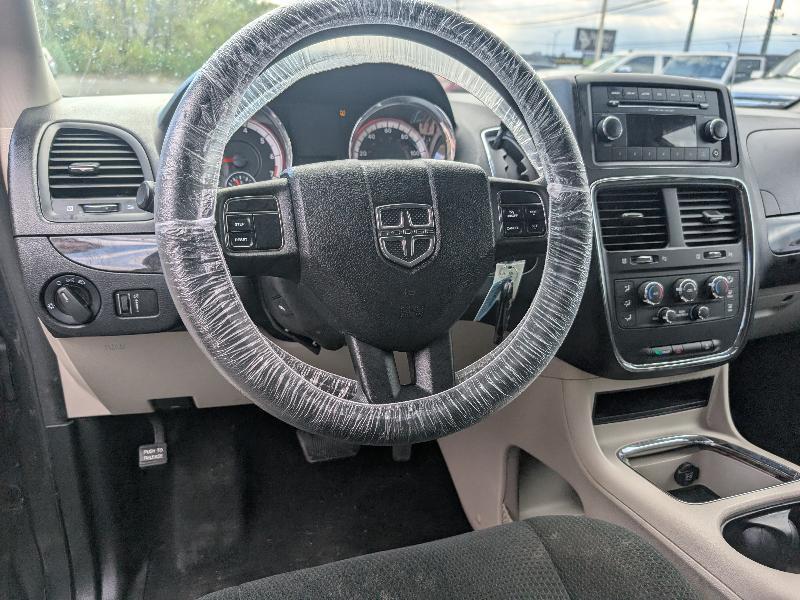 Dodge Grand Caravan SXT 2012