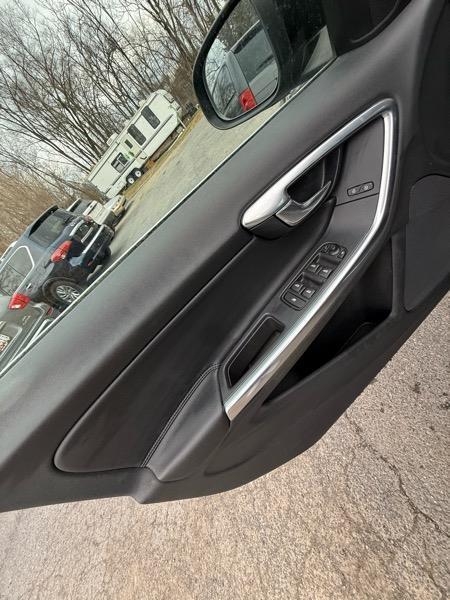 Volvo V60 T5 Drive-E Premier FWD 2015