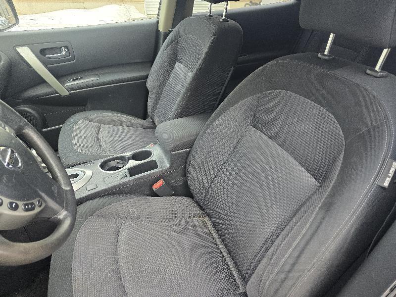 Nissan Rogue S AWD 2013