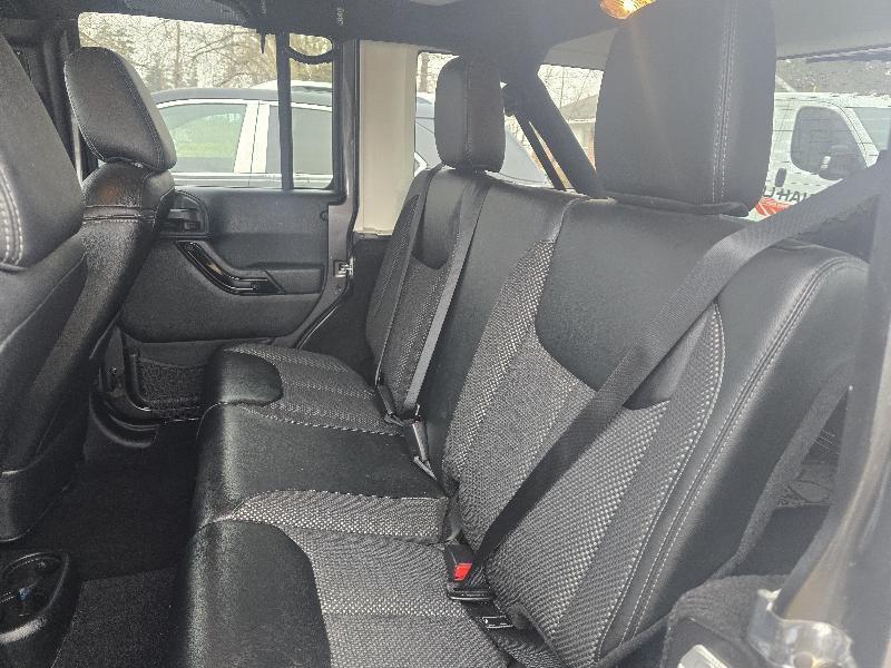 Jeep Wrangler Unlimited Sahara 4WD 2016