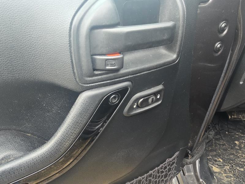 Jeep Wrangler Unlimited Sahara 4WD 2016