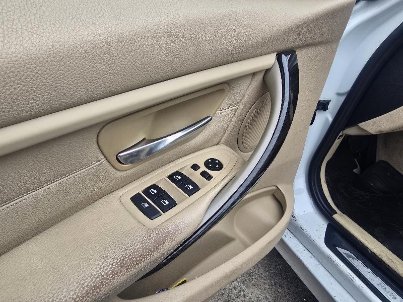 BMW 3-Series 328i Sedan 2012