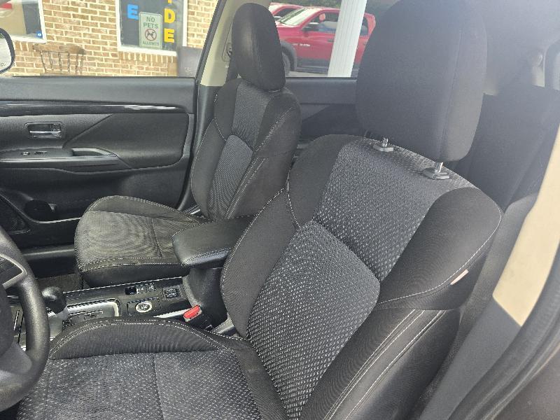 Mitsubishi Outlander SEL AWD 2020