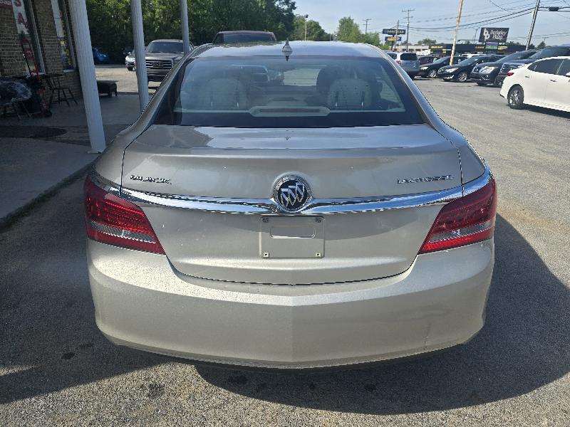 Buick LaCrosse Base 2014