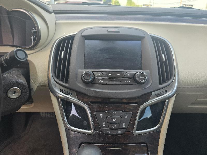 Buick LaCrosse Base 2014