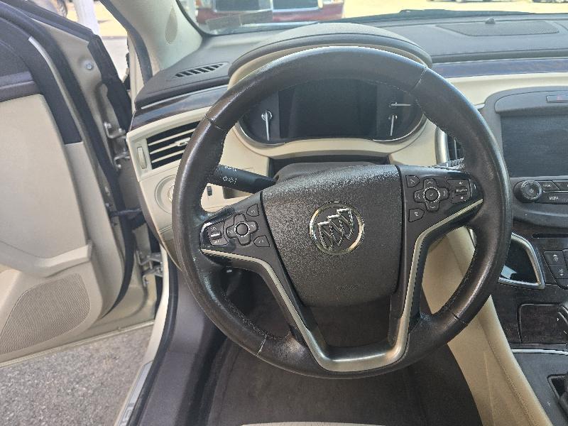 Buick LaCrosse Base 2014