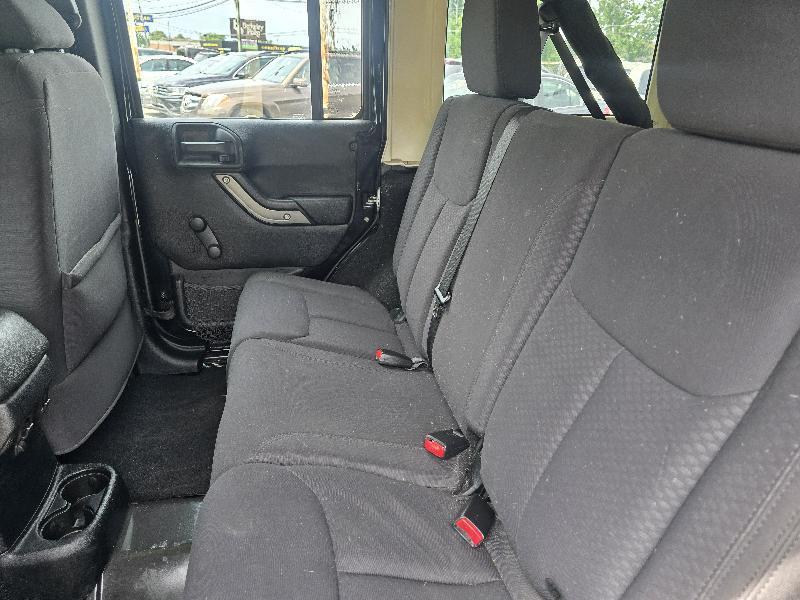 Jeep Wrangler Unlimited Sport 4WD 2013