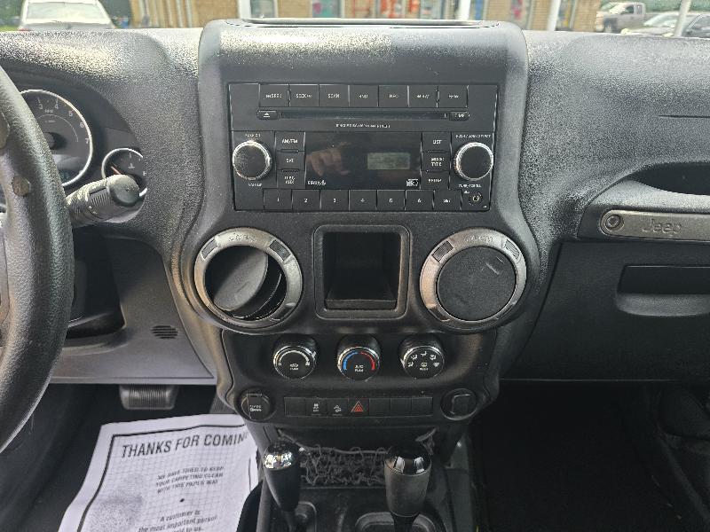 Jeep Wrangler Unlimited Sport 4WD 2013