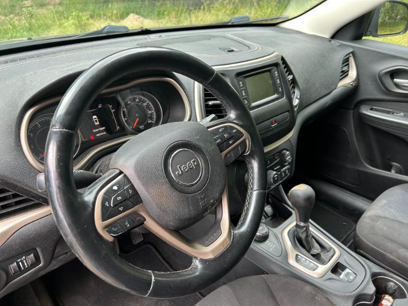 Jeep Cherokee Latitude 4WD 2015