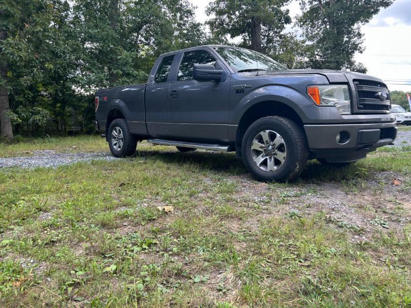 Ford F-150 XLT SuperCab 8-ft. Bed 4WD 2013
