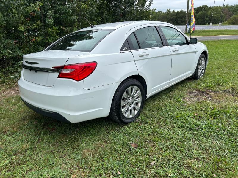 Chrysler 200 LX 2014