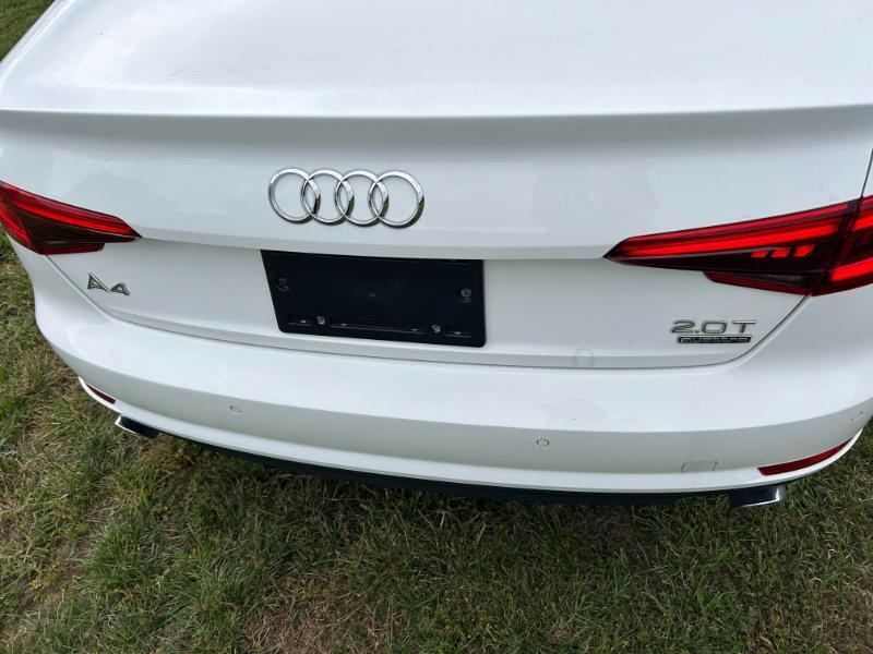 Audi A4 2.0T Premium quattro Sedan 2017